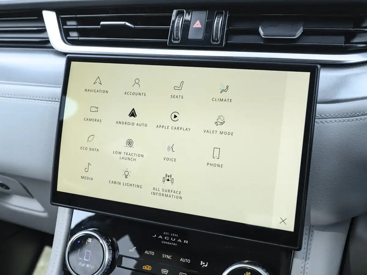 2022-jaguar-f-pace-20-p250-r-dynamic-se-big-15