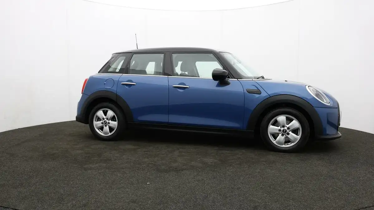 2021-mini-cooper-15-cooper-classic-hatchback-5d-auto-big-39