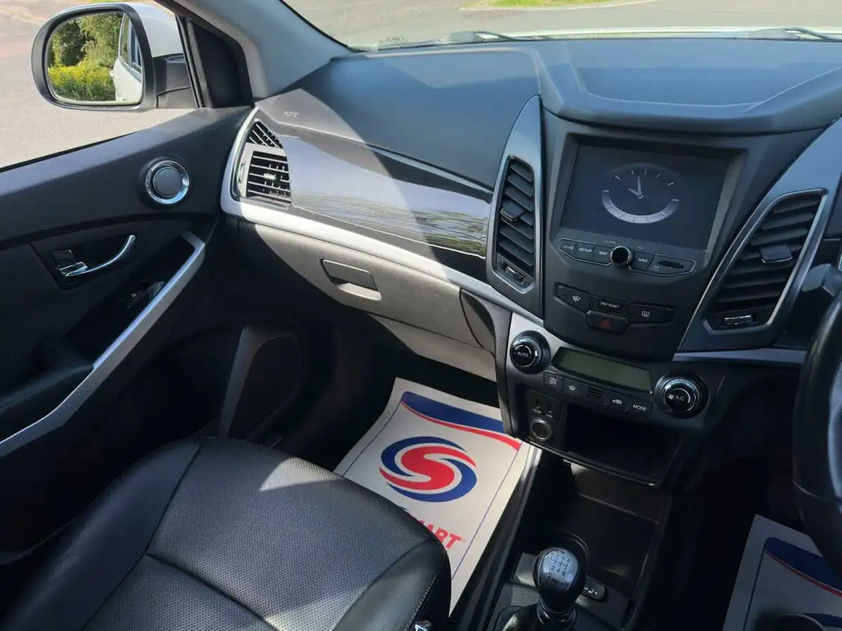 2019-kgm-ssangyong-korando-22td-elx-big-26