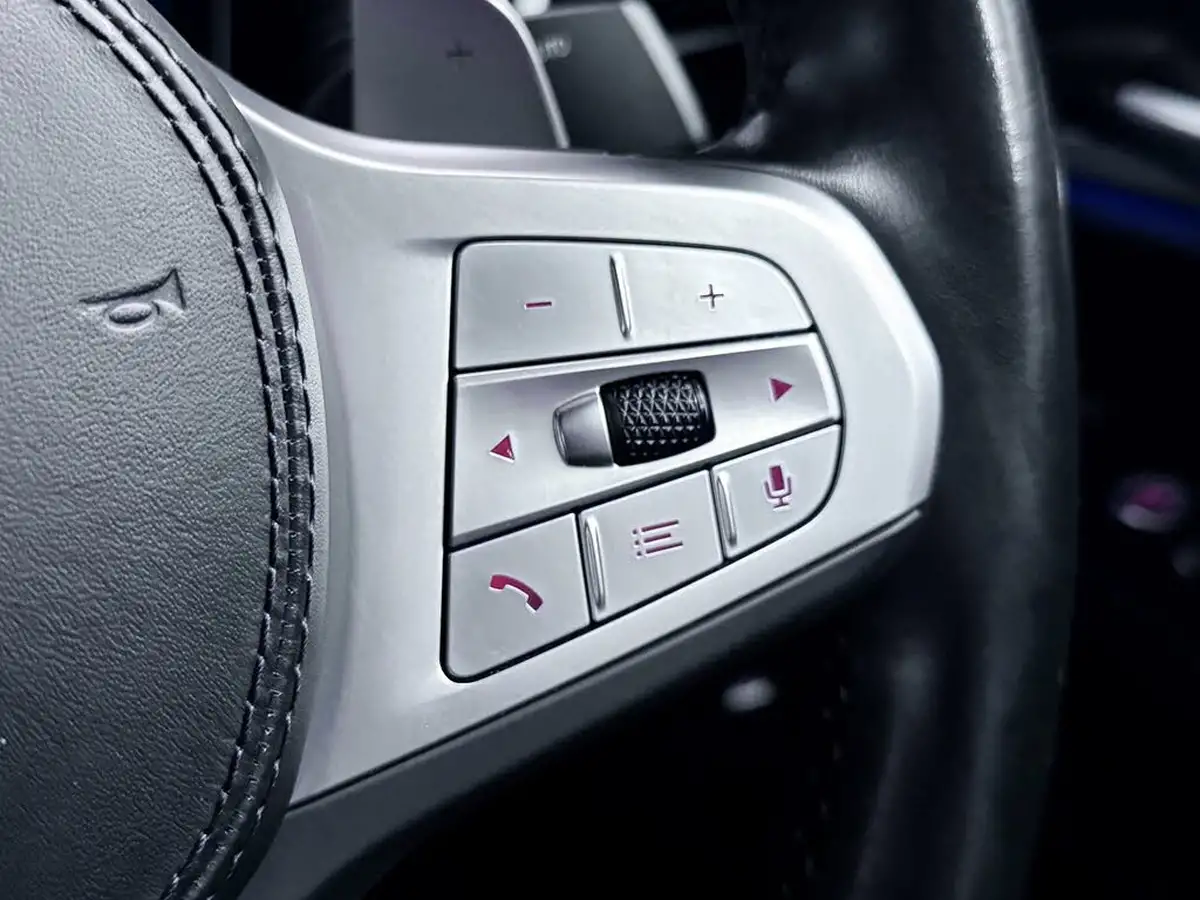 2022-bmw-7-series-30-745e-m-sport-big-35
