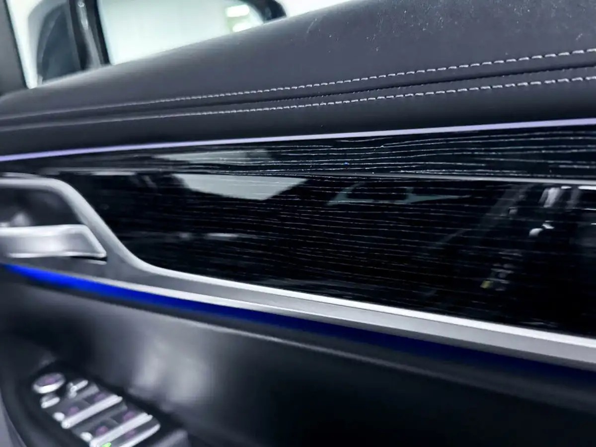 2022-bmw-7-series-30-745e-m-sport-big-17