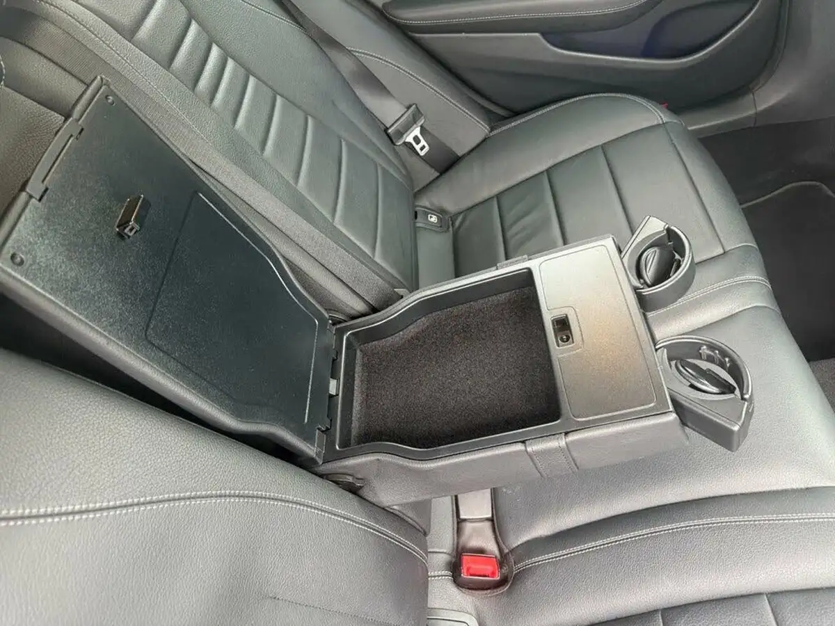 2017-mercedes-benz-e-class-20d-e220d-se-ss-estate-5d-big-32