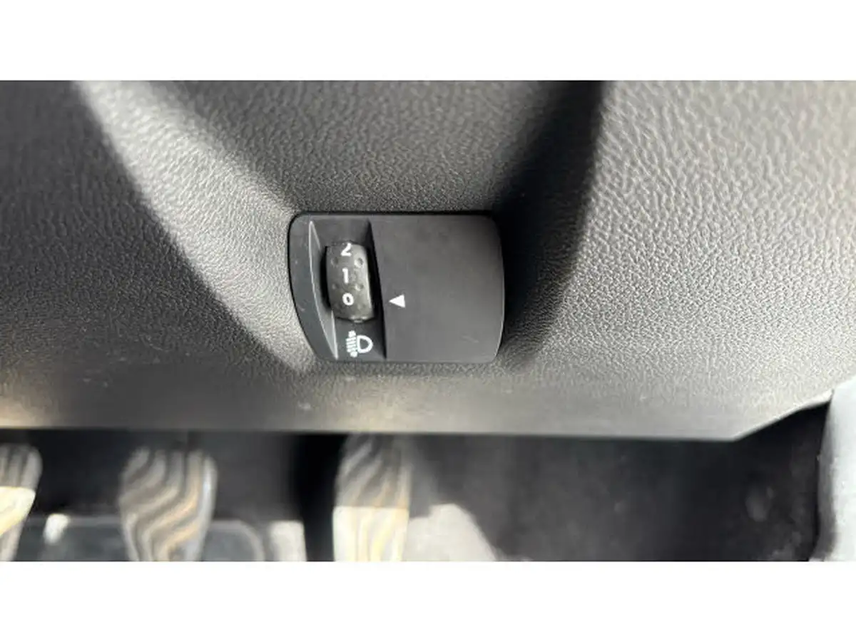 2023-dacia-sandero-stepway-10-tce-expression-90bhp-big-28