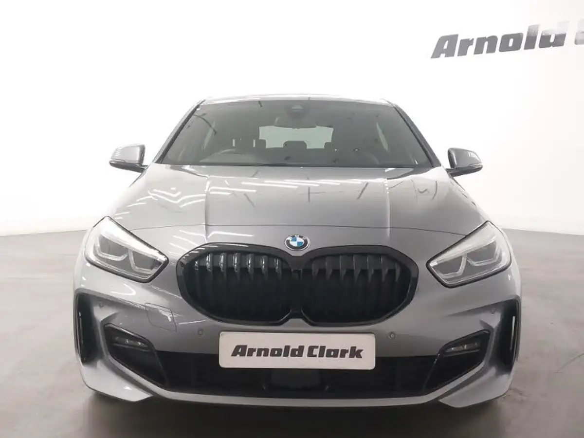 2023-bmw-1-series-15-118i-m-sport-lcp-dct-big-12