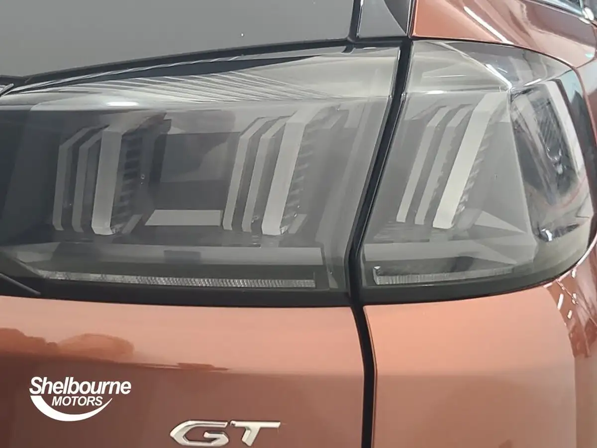 2021-peugeot-5008-suv-20-bluehdi-gt-177bhp-big-21