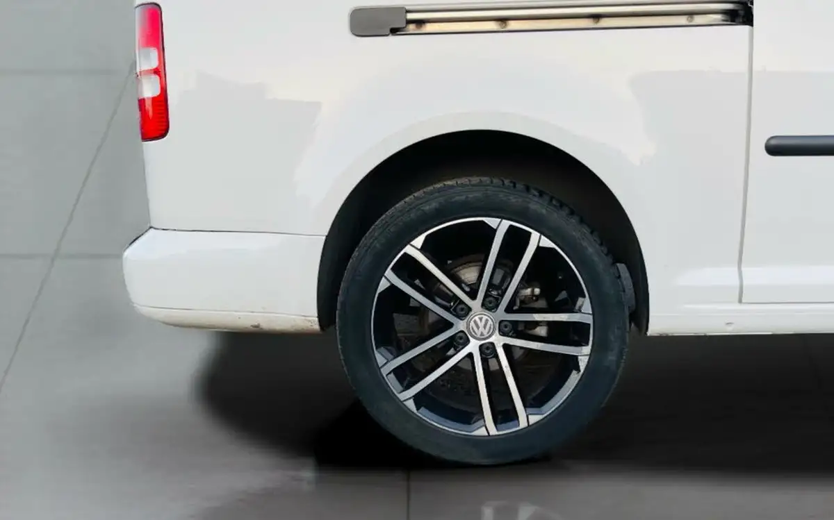 2015-volkswagen-caddy-maxi-16tdi-c20-maxi-highline-dsg-big-13