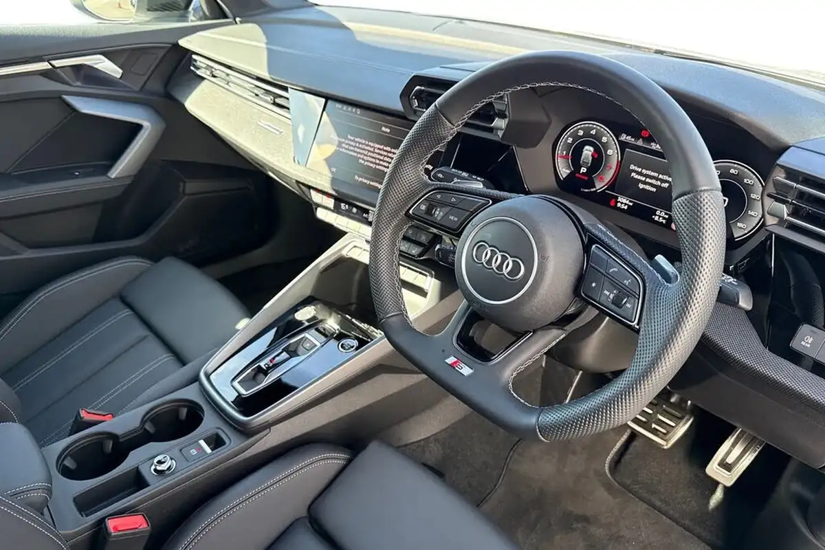 2024-audi-a3-15-35-tfsi-black-edition-sportback-5d-big-13