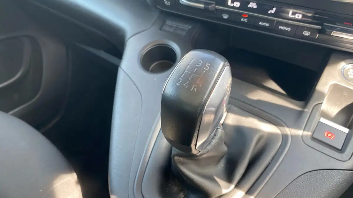 2020-citroen-berlingo-15bluehdi-flair-xtr-m-size-100ps-big-19