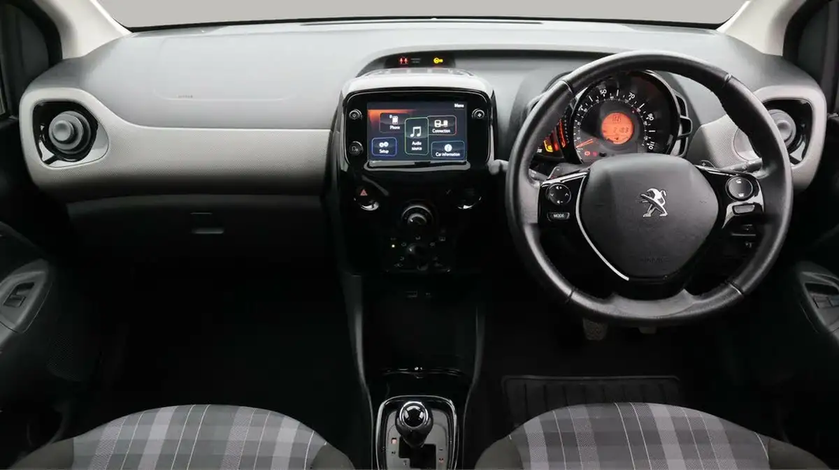 2019-peugeot-108-10-allure-hatchback-5d-2-tronic-big-13
