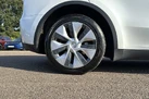 2022-tesla-model-y-e-long-range-small-7