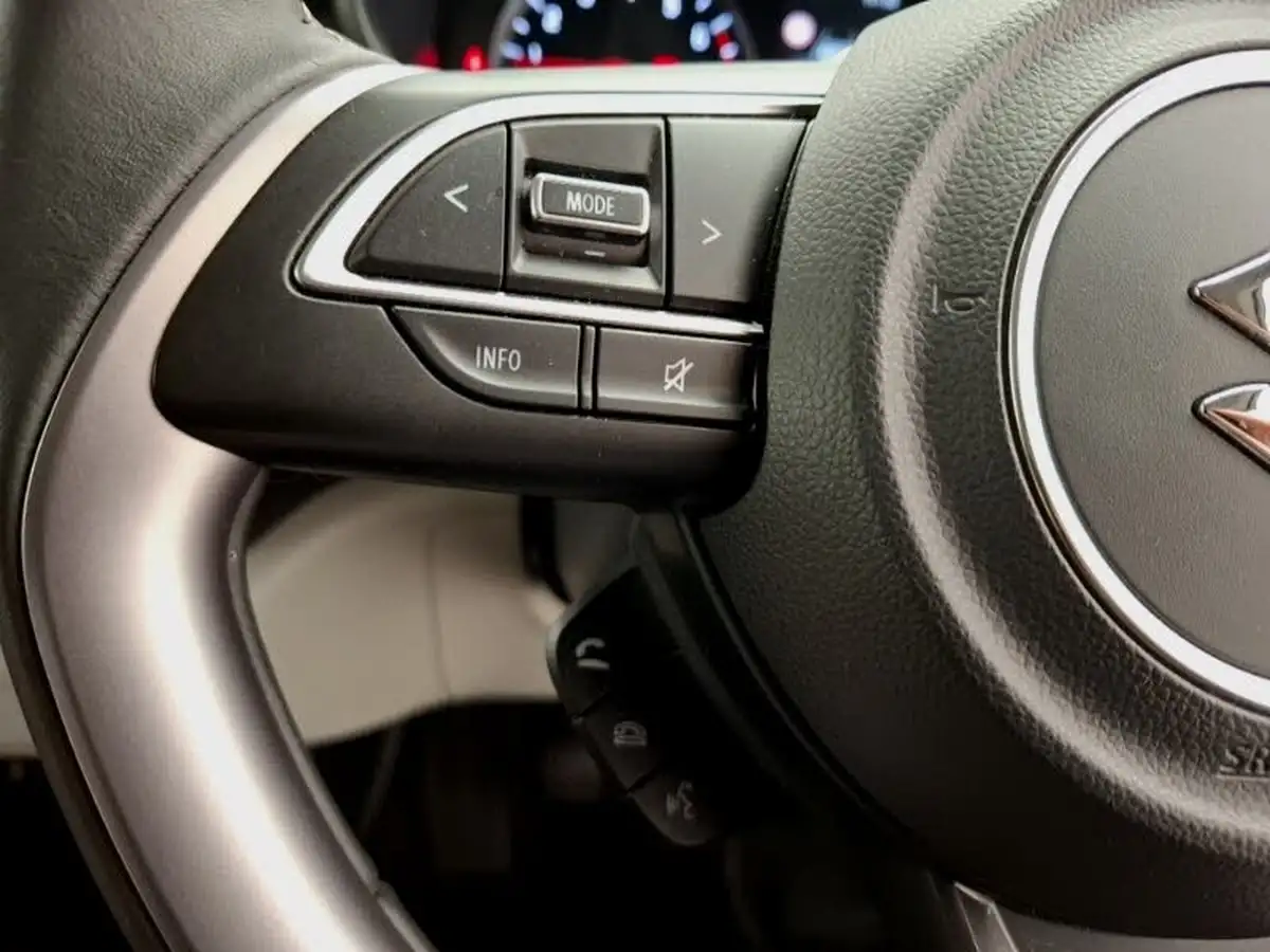 2024-suzuki-swift-12-motion-big-16
