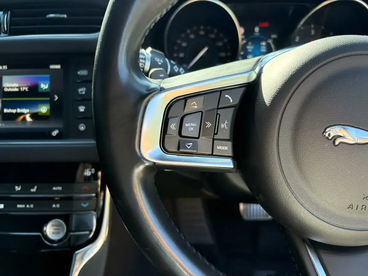 2016-jaguar-xf-20td-r-sport-180ps-auto-big-25