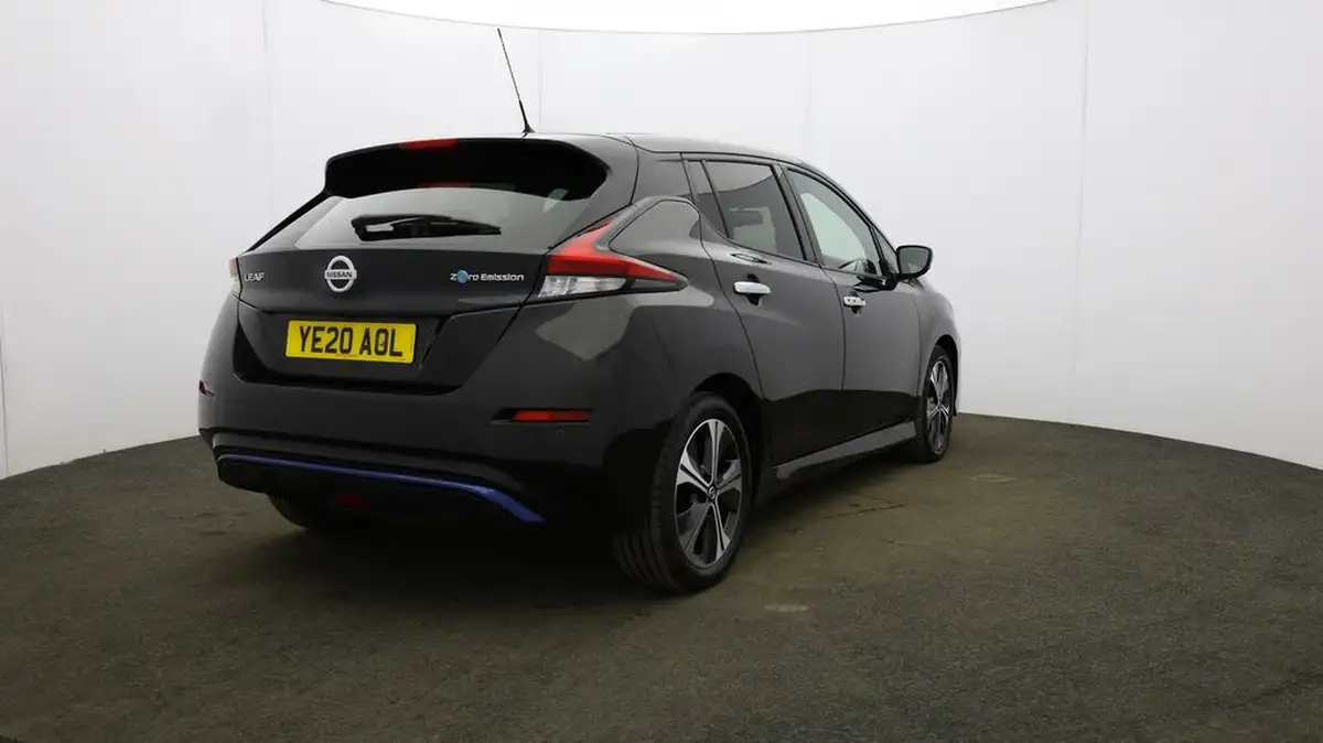 2020-nissan-leaf-e-n-connecta-big-59