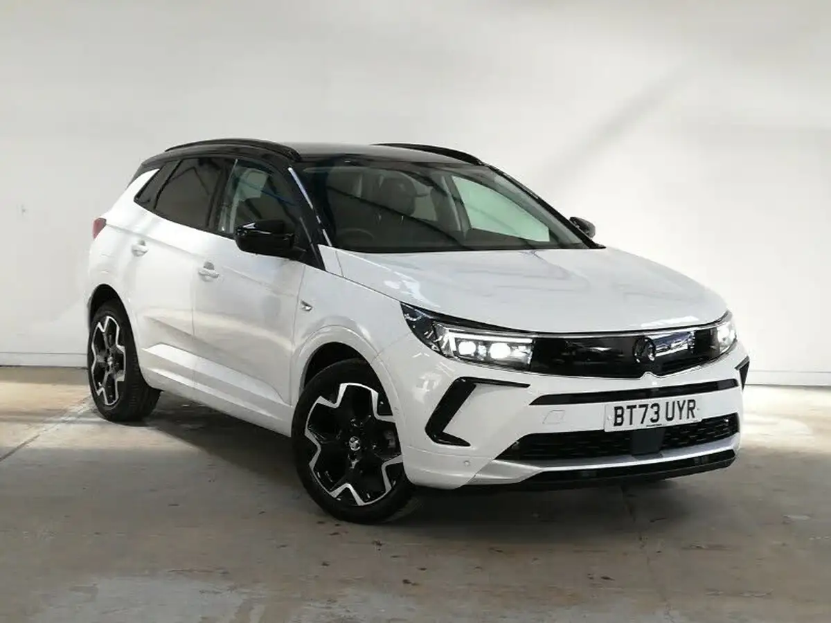 2023-vauxhall-grandland-12-ultimate-130ps-auto-big-0