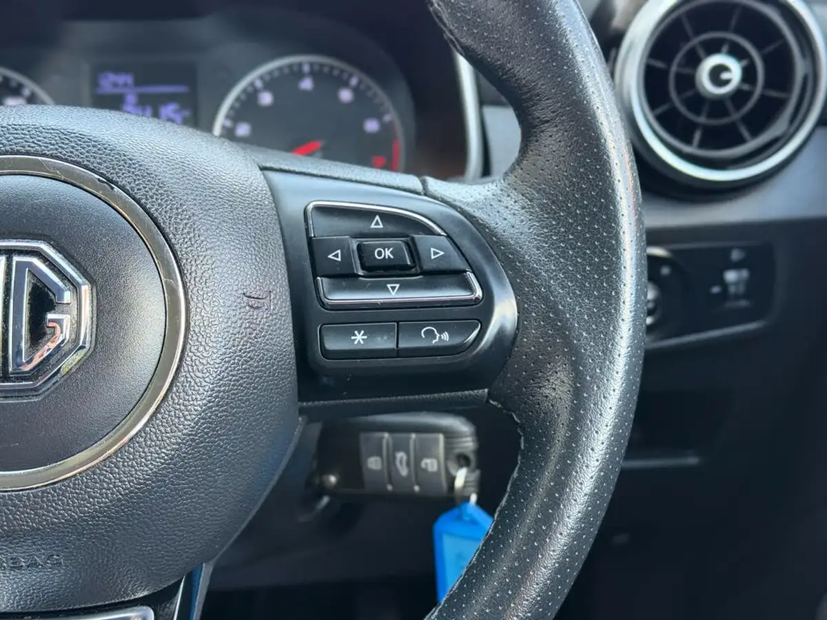 2018-mg-zs-suv-15-vti-tech-exclusive-big-22