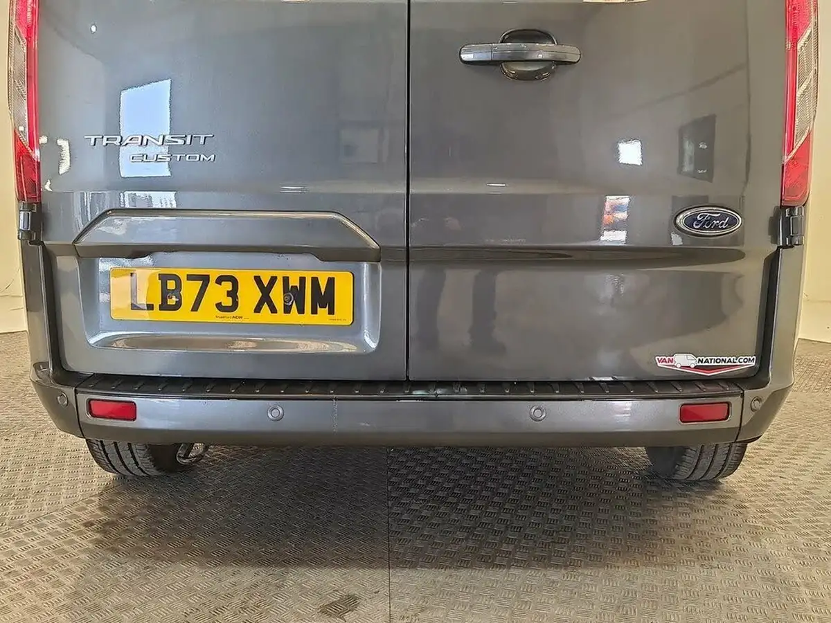 2023-ford-transit-custom-big-27