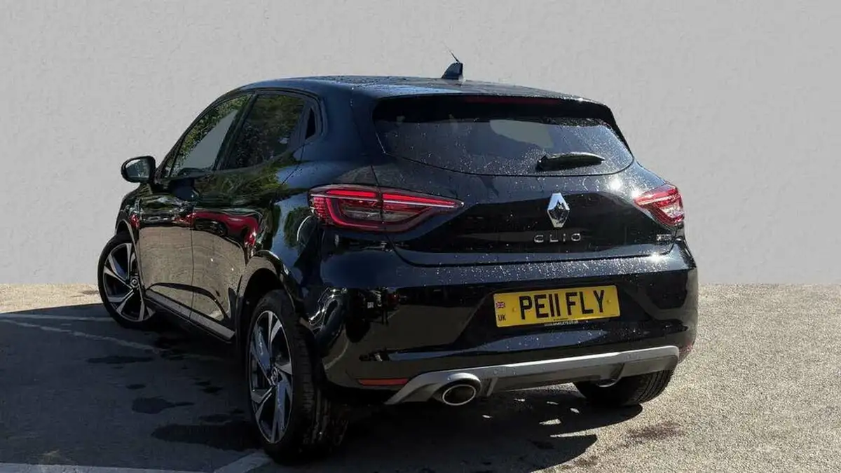2023-renault-clio-10-tce-rs-line-big-1