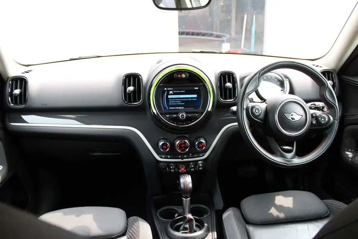 2017-mini-countryman-20-cooper-s-ss-auto-big-7