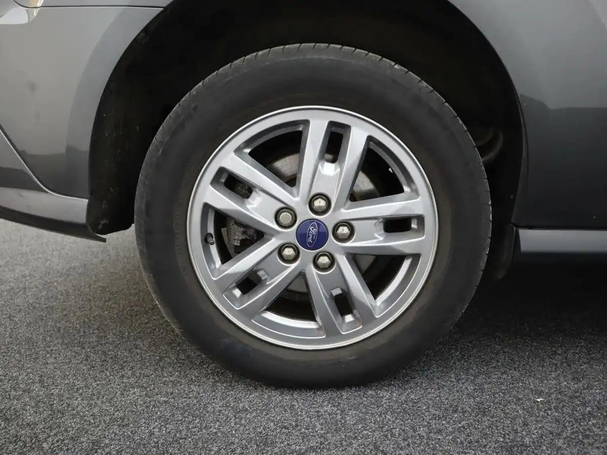 2022-ford-tourneo-connect-15-titanium-120ps-ecoblue-1499cc-powershift-big-5