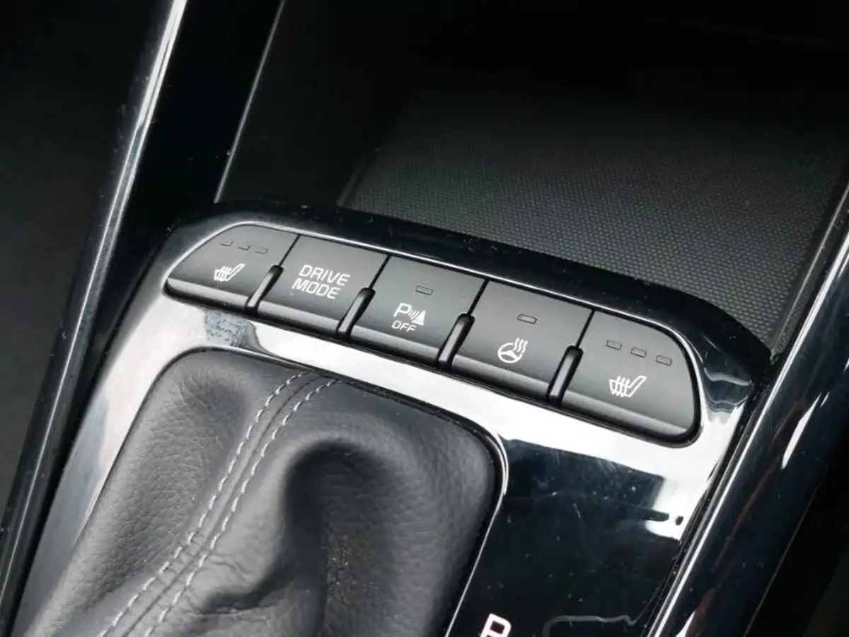 2024-kia-stonic-10-t-gdi-3-98bhp-dct-big-17