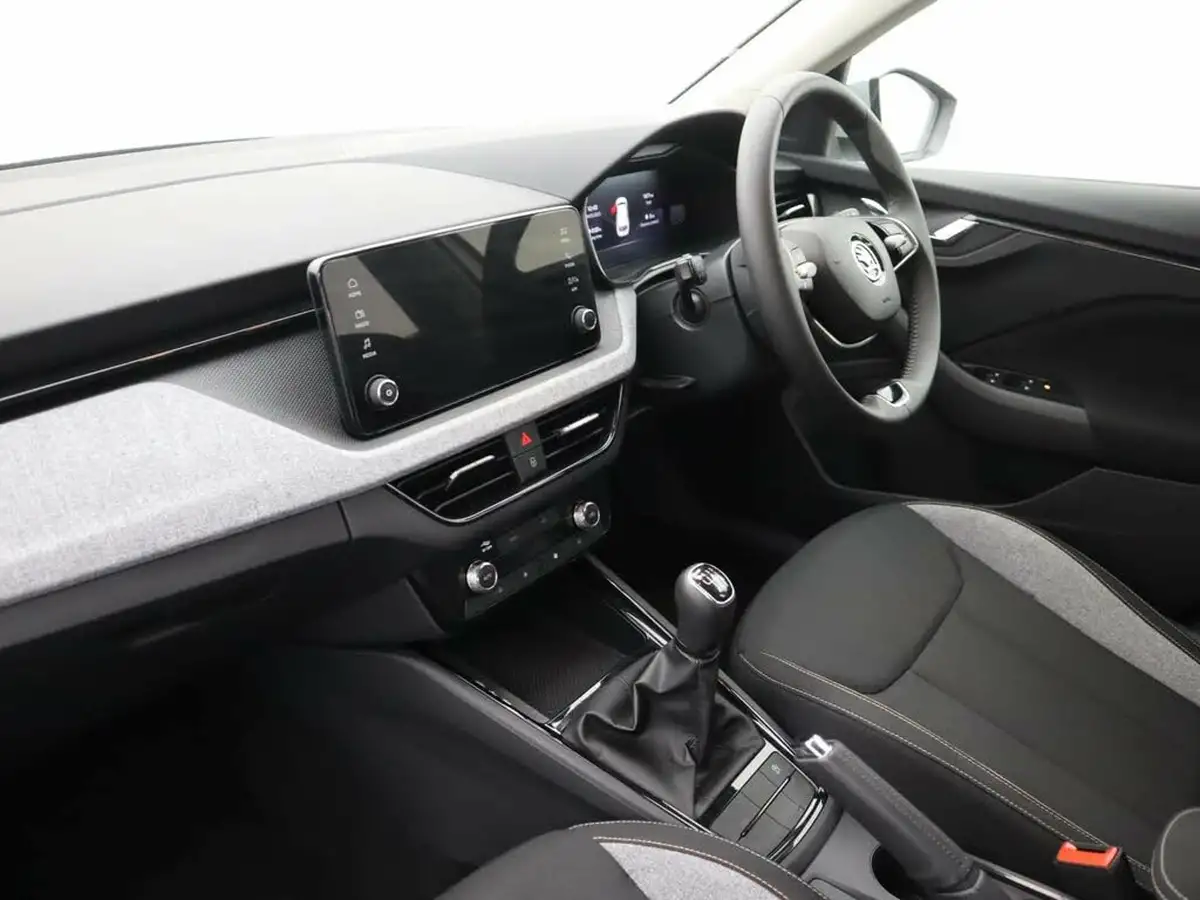 2024-skoda-kamiq-10-tsi-se-116ps-big-8