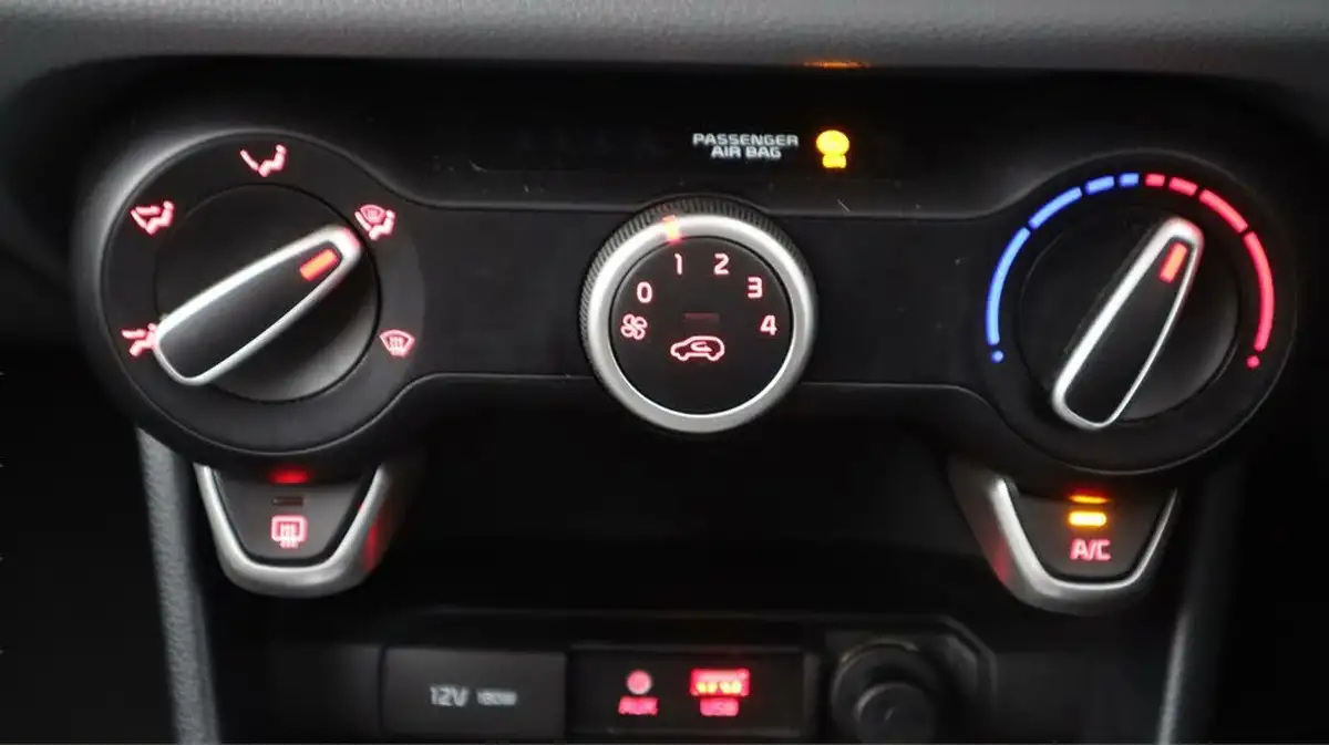 2019-kia-picanto-125-x-line-big-11