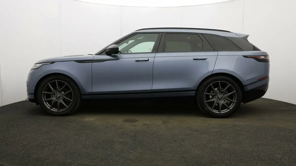 2022-land-rover-range-rover-velar-20-d200-r-dynamic-hse-big-28