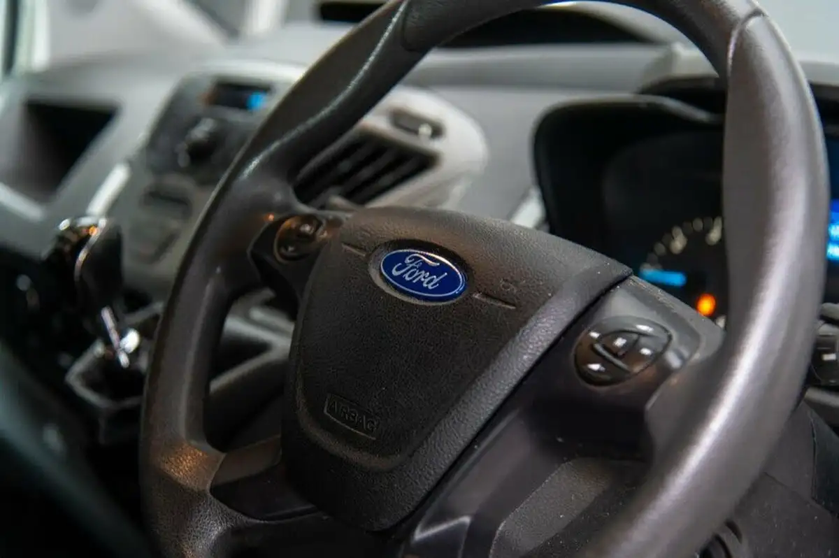 2014-ford-transit-custom-22tdci-290-l2h1-100ps-double-cab-in-van-big-28