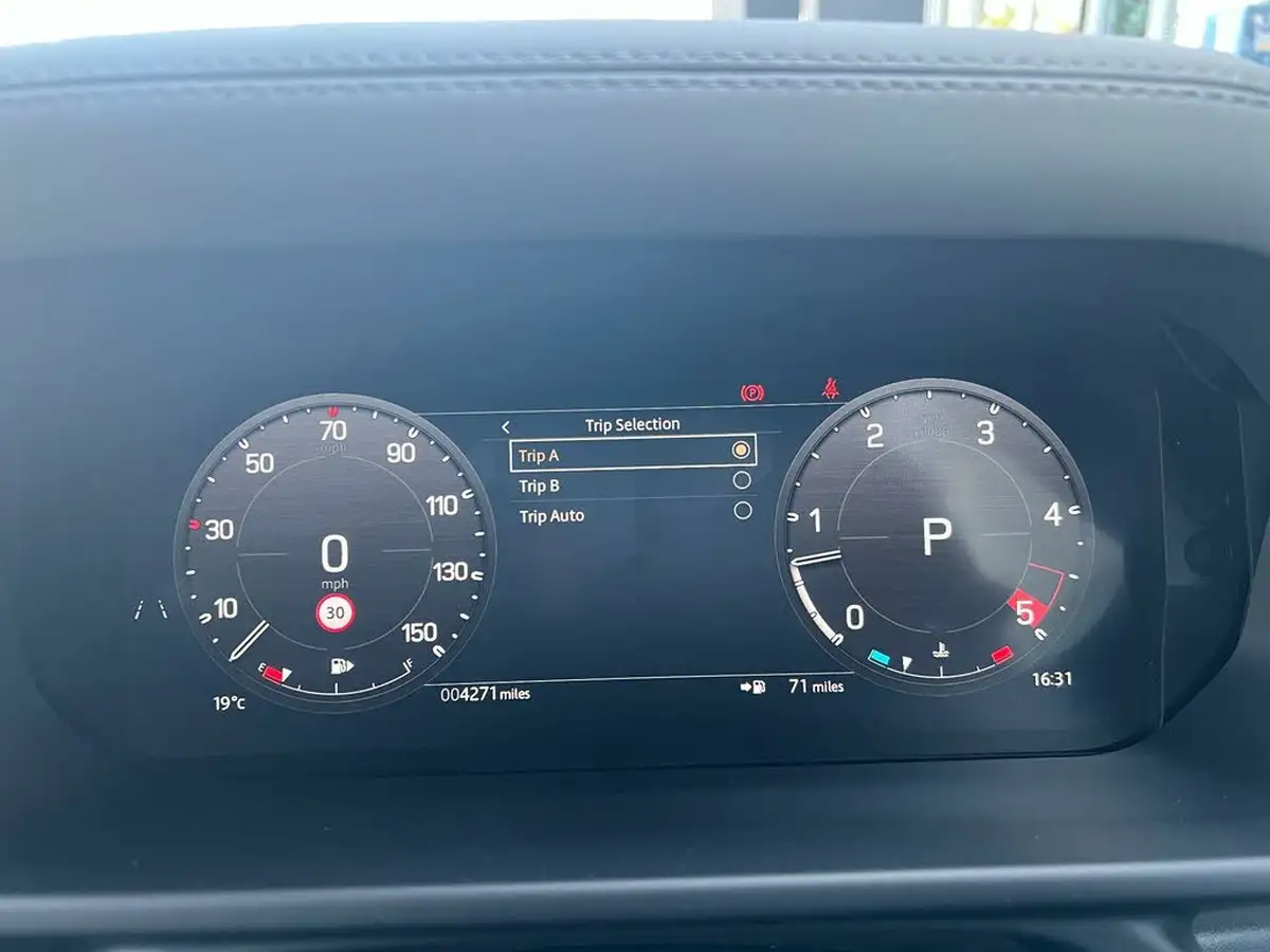 2025-land-rover-90-defender-30-d350-x-dynamic-se-big-39