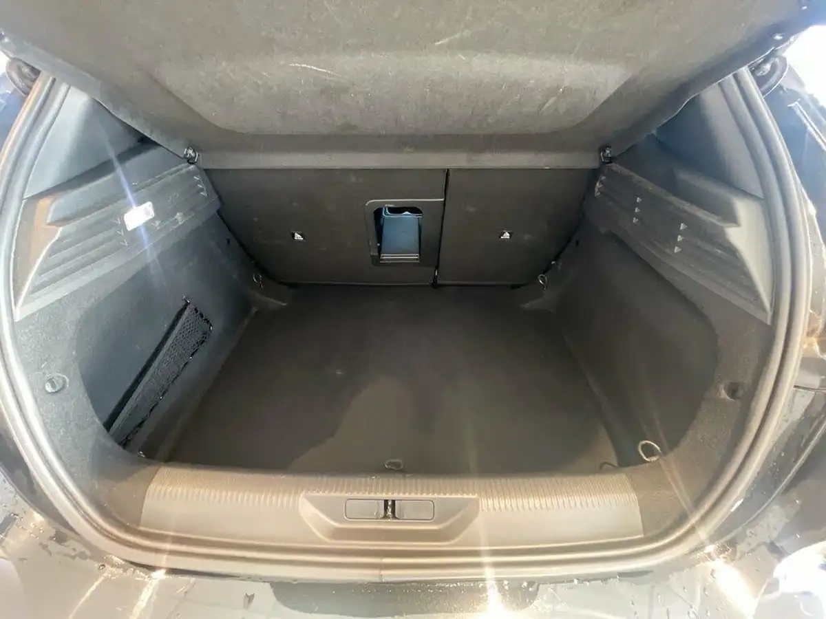 2023-peugeot-308-15-bluehdi-gt-130ps-big-10