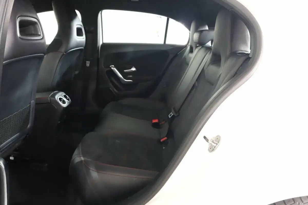 2018-mercedes-benz-a-class-15d-a180d-amg-line-116ps-executivess-hatchback-5d-7g-dct-big-13