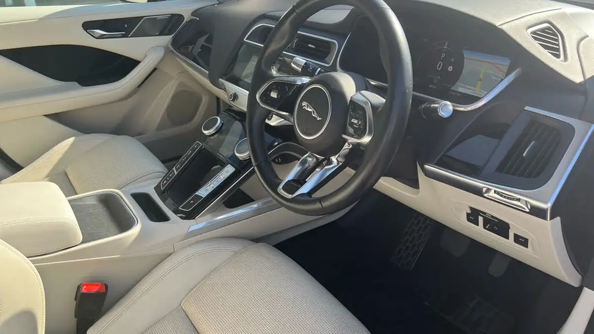 2019-jaguar-i-pace-ev400-se-big-21
