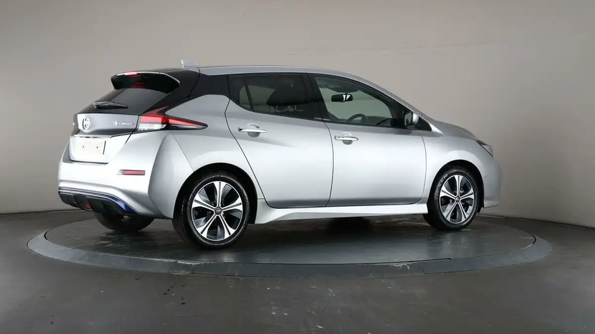 2022-nissan-leaf-e-n-connecta-big-57
