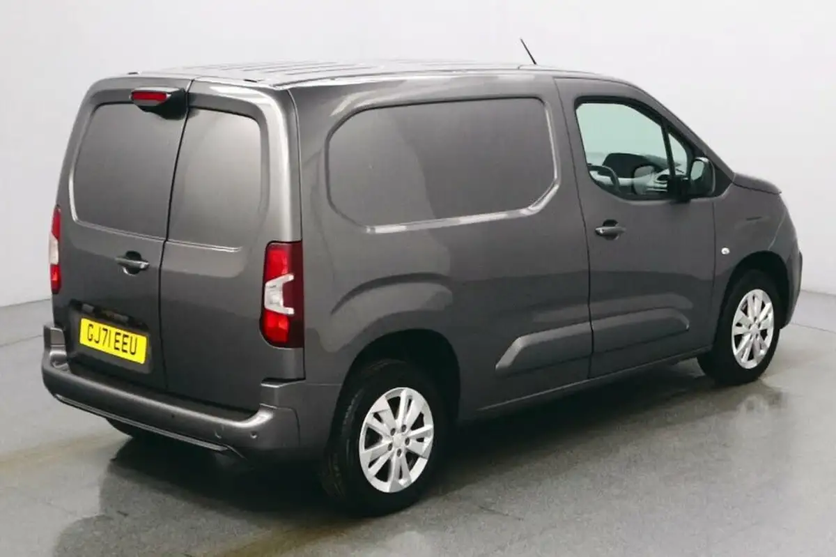 2021-peugeot-partner-15-bluehdi-1000-asphalt-premium-130pseu6dt-e-ss-eat8-big-7