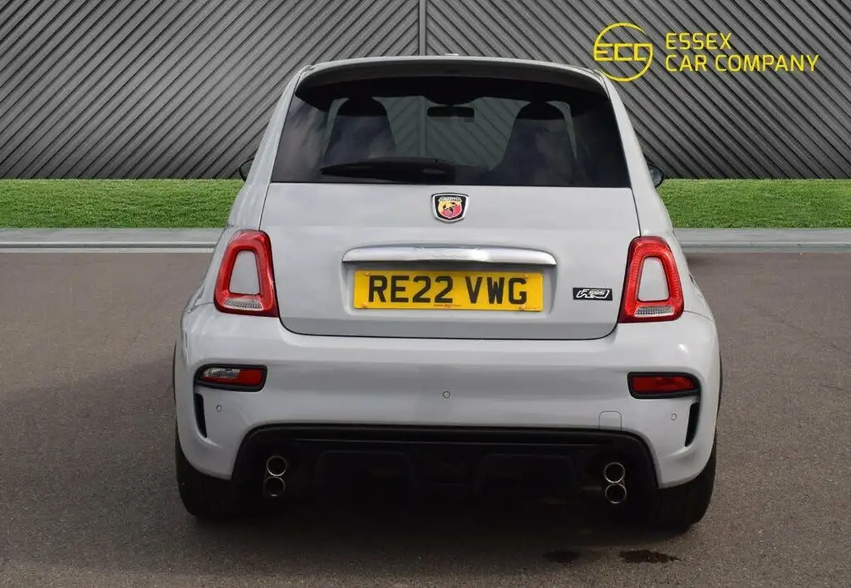 2022-abarth-595-14-tjet-f-big-12