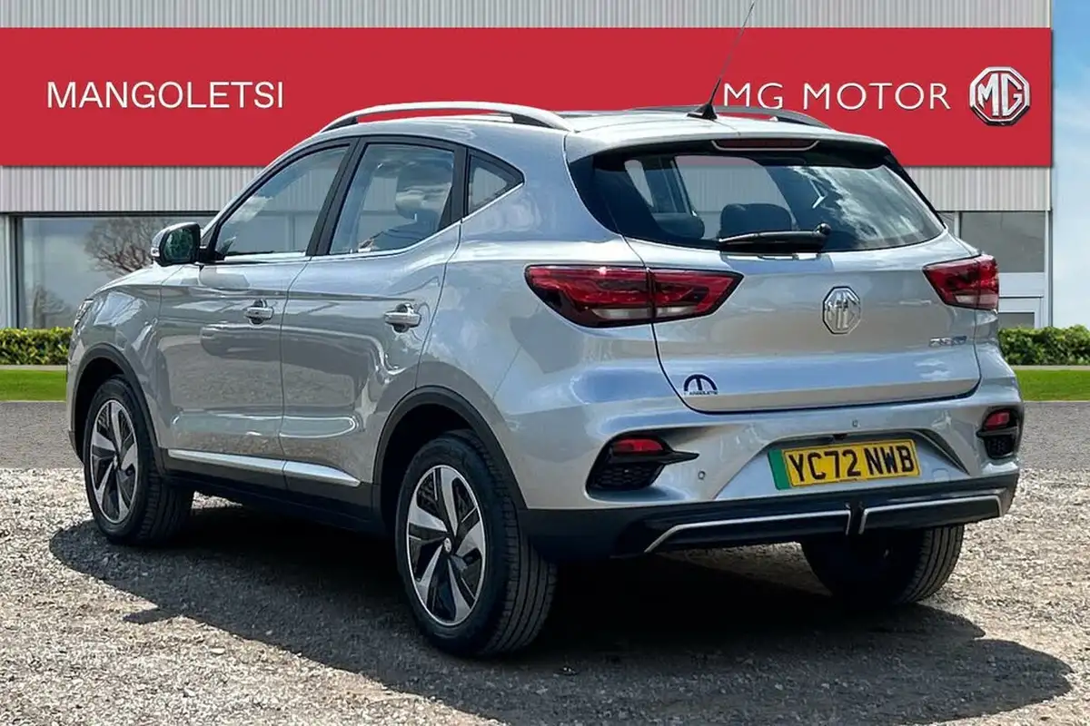 2022-mg-zs-suv-e-trophy-ev-176ps-big-2