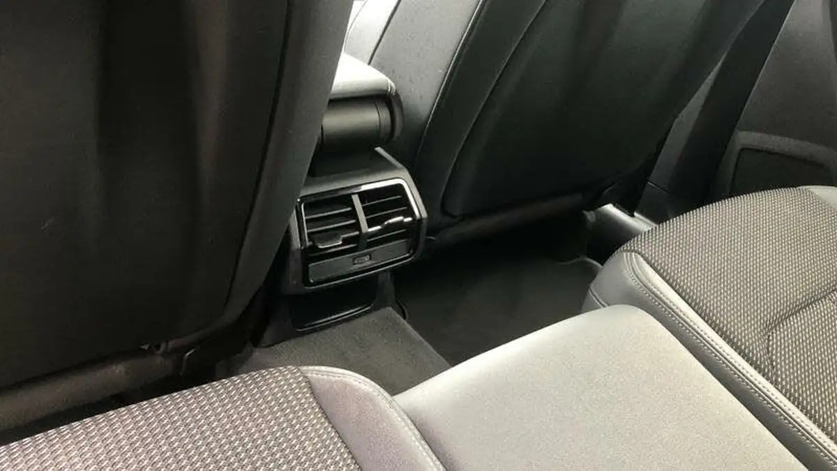 2020-audi-q3-15-35-tfsi-s-line-cod-station-wagon-big-18
