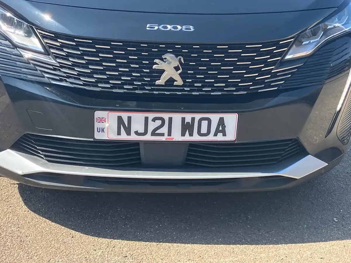 2021-peugeot-5008-suv-12-puretech-active-premium-big-29