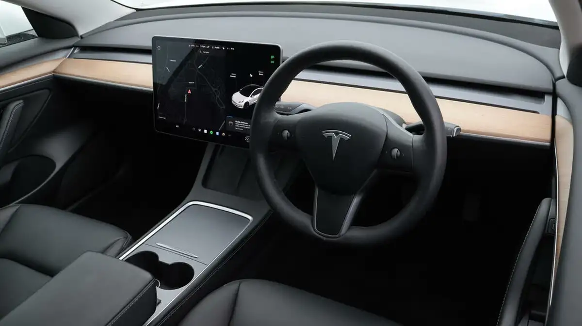 2021-tesla-model-3-e-long-range-4x4-big-9