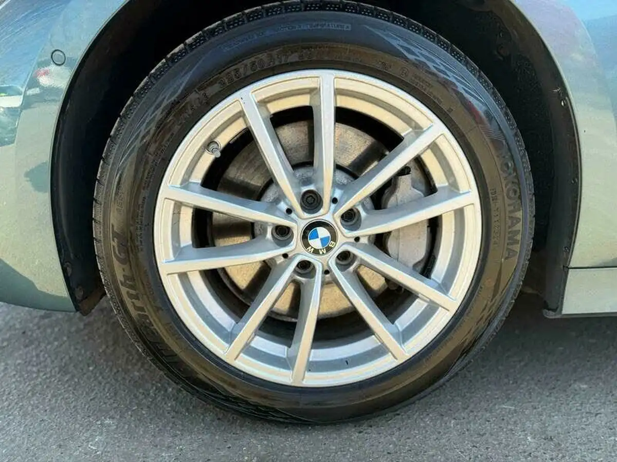 2021-bmw-3-series-20-330e-se-pro-touring-5d-big-39