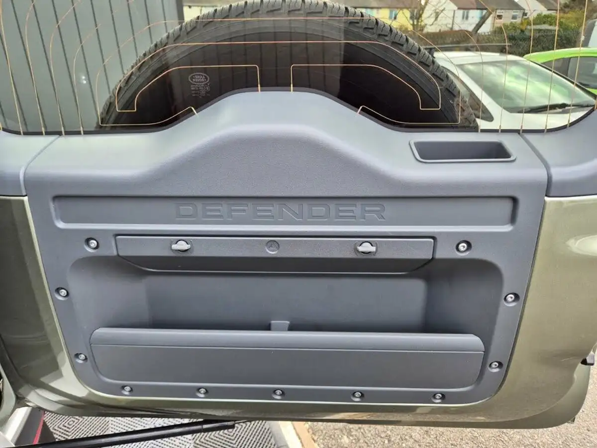 2020-land-rover-110-defender-20-d240-first-edition-110-big-20