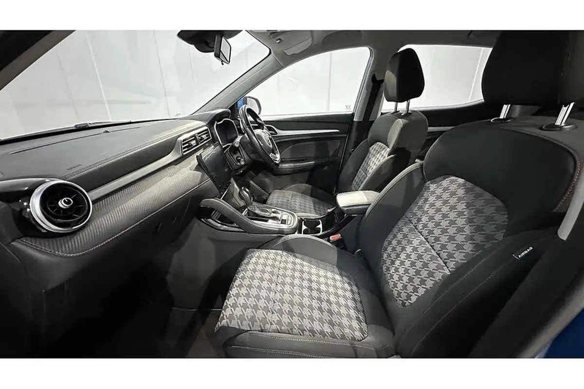 2021-mg-zs-suv-10t-gdi-excite-big-18