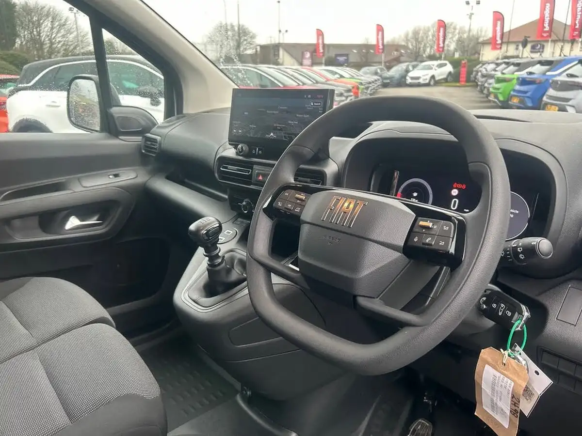 2024-fiat-doblo-15bluehdi-standard-l1h1-swb-100bhpeu6d-l1h1-1000kg-big-5
