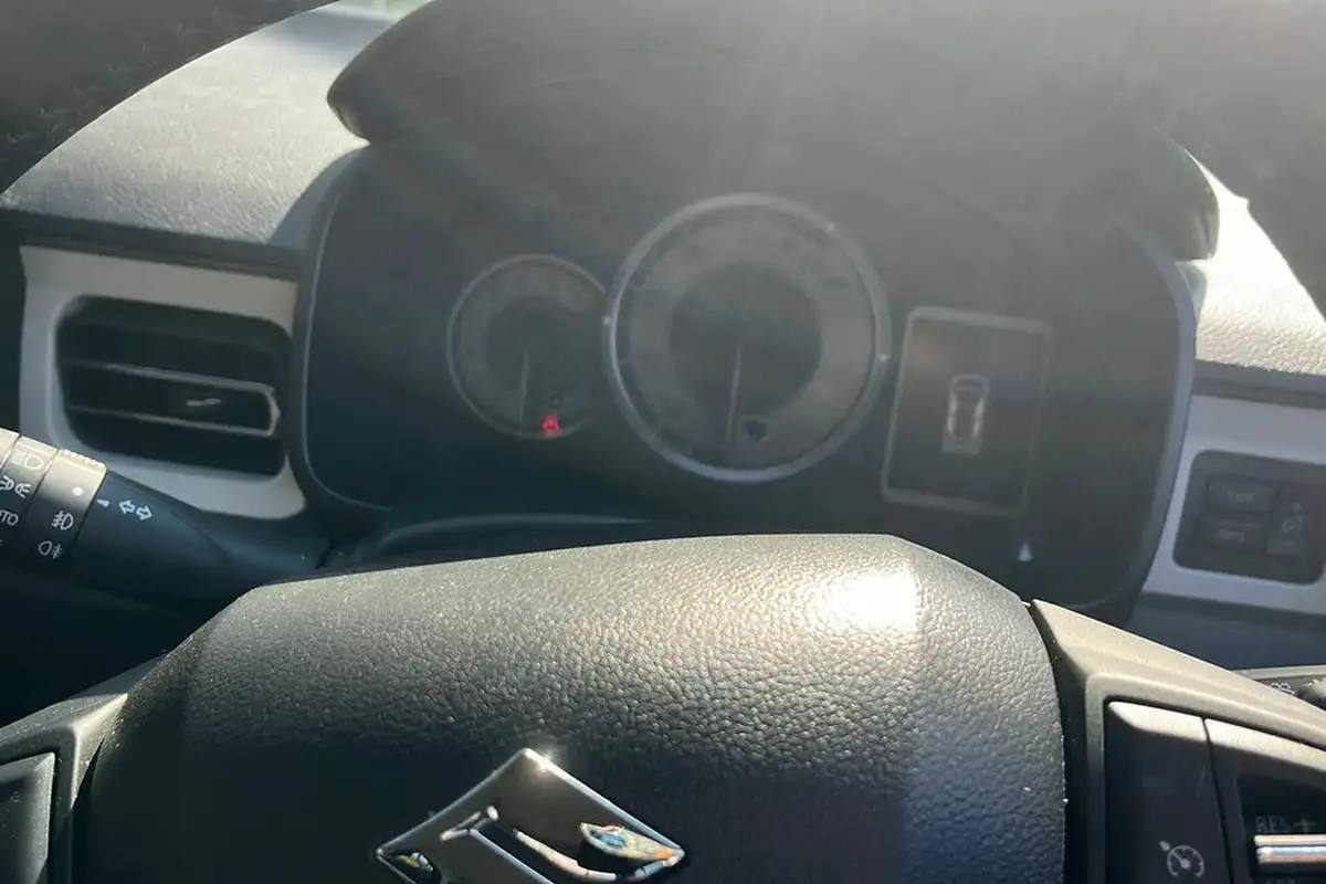 2022-suzuki-ignis-12-dualjet-sz5-big-23