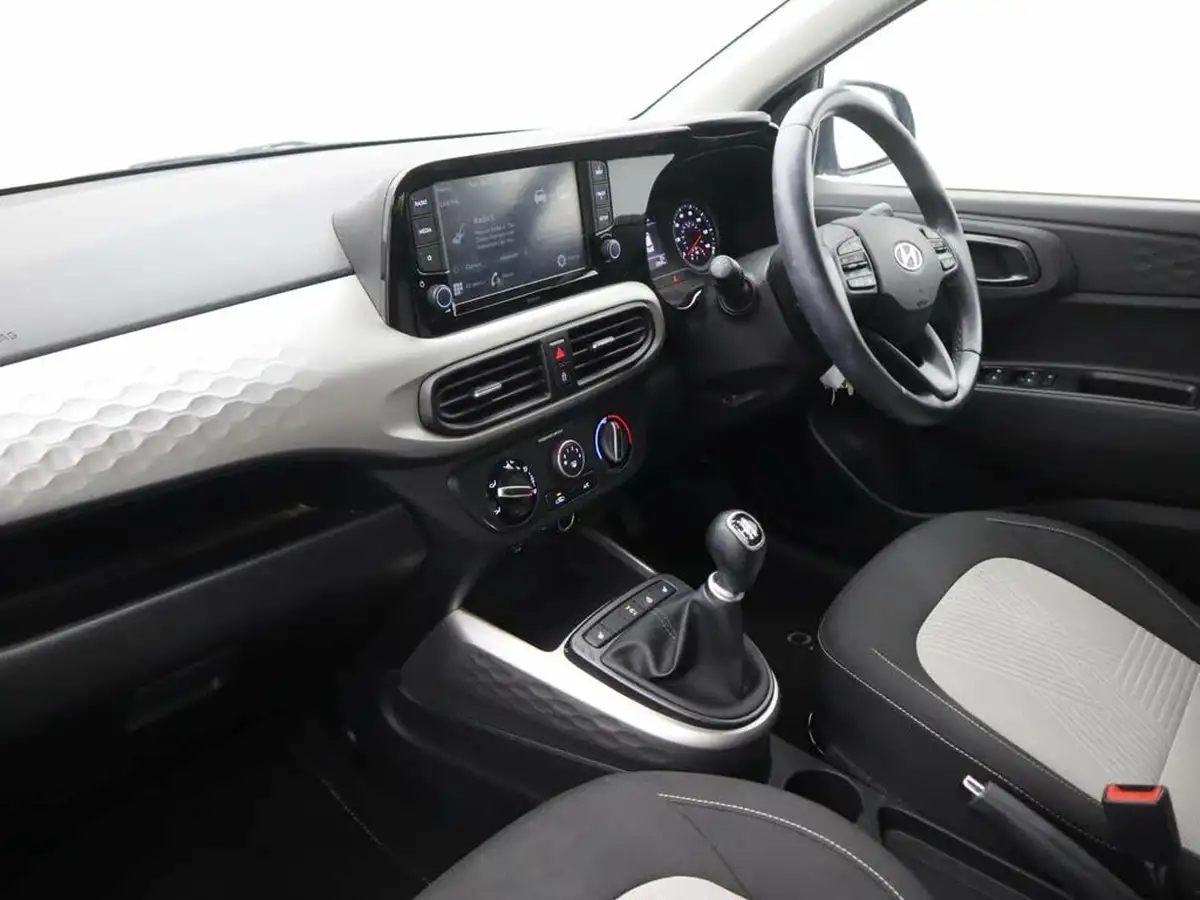 2021-hyundai-i10-12-premium-84ps-1197cc-big-12