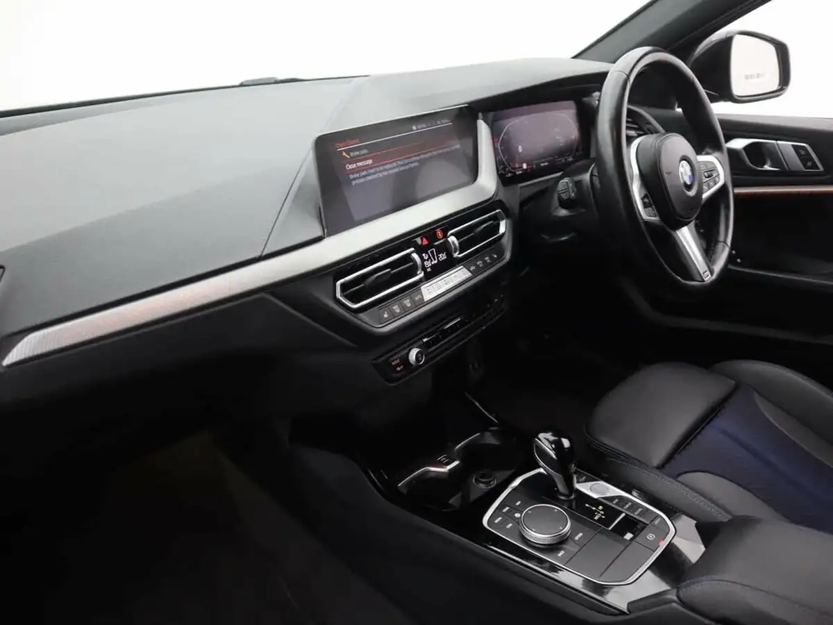 2022-bmw-1-series-15-118i-m-sport-lcp-dct-big-12