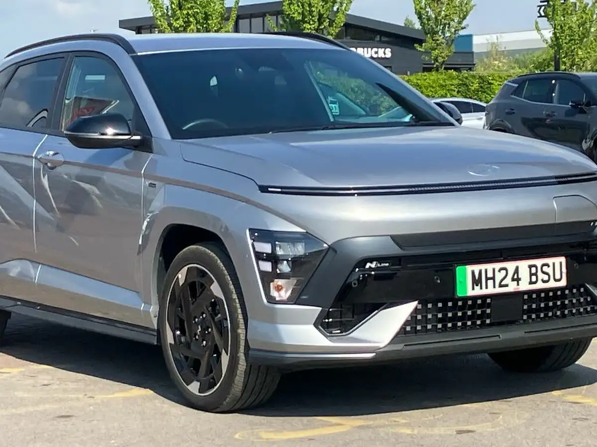 2024-hyundai-kona-e-n-line-big-24