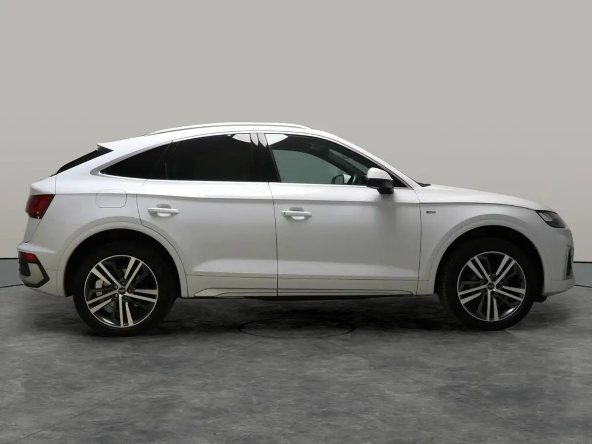 2021-audi-q5-20-55-tfsi-e-competition-sportback-big-10