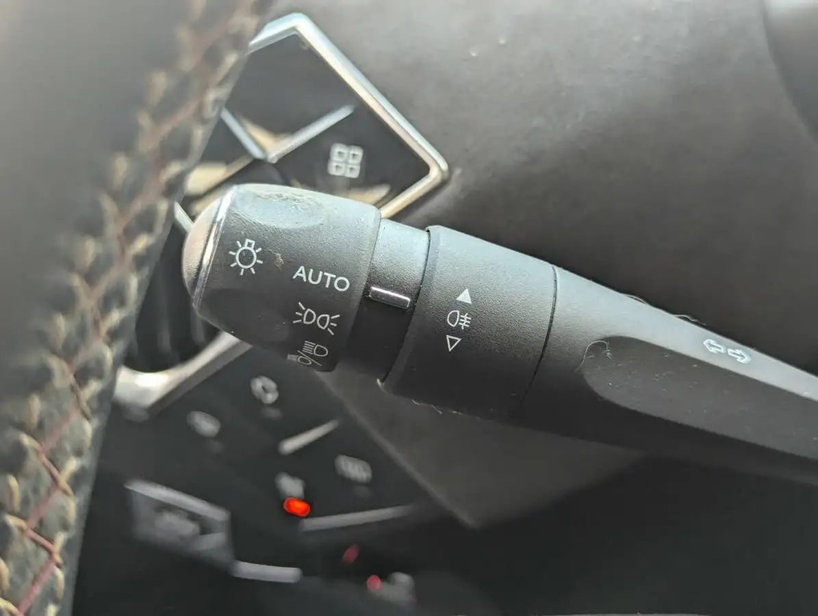 2019-ds-ds-3-crossback-12-puretech-performance-line-100ps-big-16