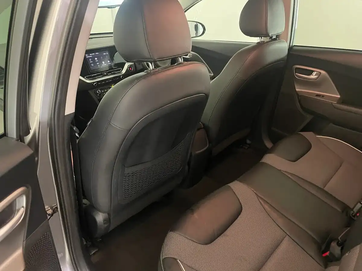 2022-kia-e-niro-ev-2-64-big-35